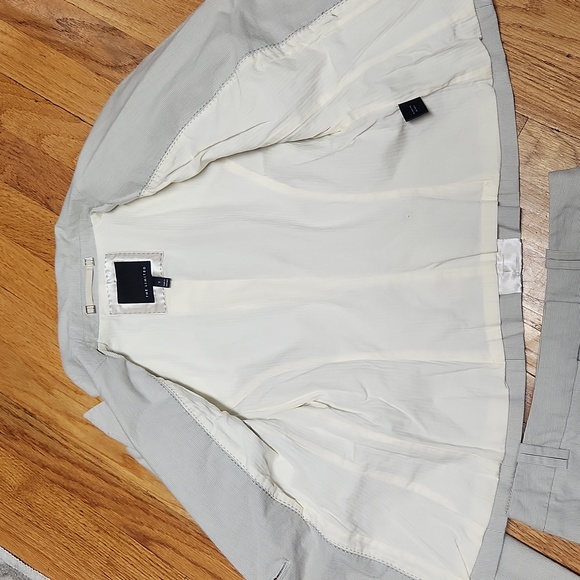 Women's 0 Skirt Suit, EUC - Picture 6 of 14